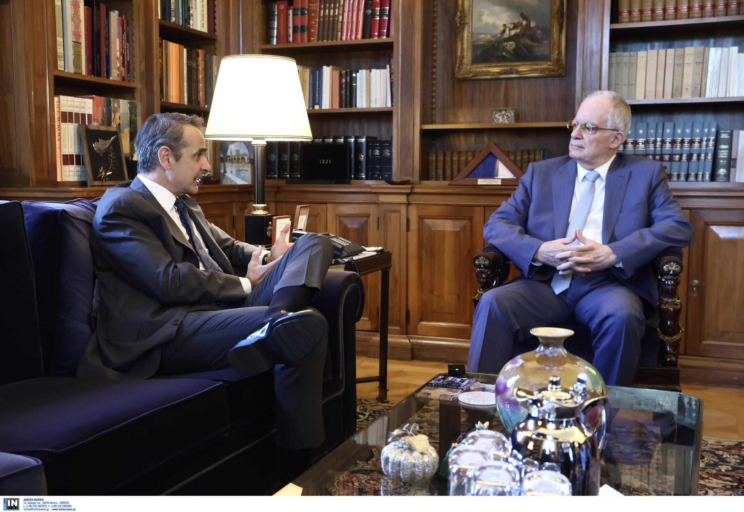 Μητσοτάκης για άρση μονιμότητας: Να επιβραβεύονται οι συνεπείς