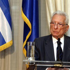 Πέθανε ο Πέτρος Μολυβιάτης σε ηλικία 97 ετών