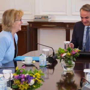 PM Mitsotakis, EU Finance Chief Albuquerque Push for Deeper Financial Integration in Athens Meeting