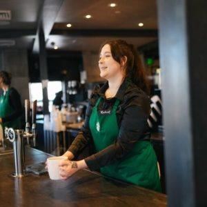 Starbucks: Γιατί οι barista είναι τόσο θυμωμένοι με το νέο dress code
