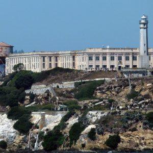 Τραμπ: Έδωσε εντολή να ανοίξει το Αλκατράζ