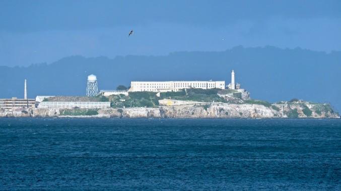Τραμπ: Έδωσε εντολή να ανοίξει το Αλκατράζ