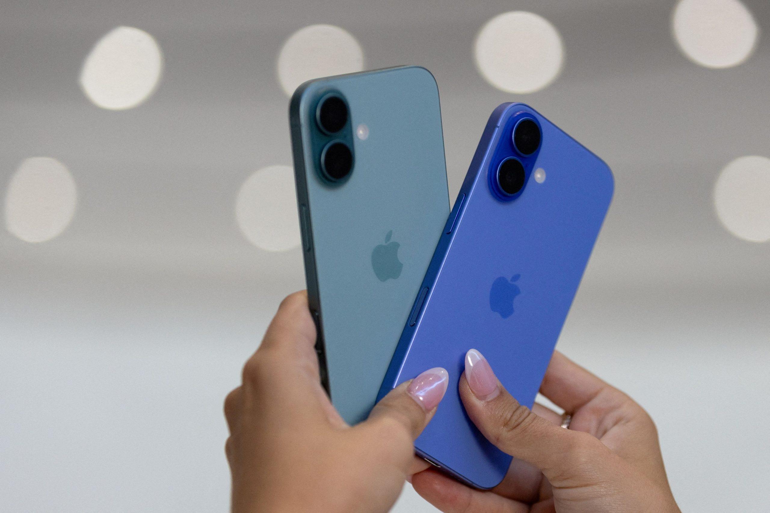 Apple: Τα περισσότερα iPhone που προορίζονται για τις ΗΠΑ δεν κατασκευάζονται πλέον στην Κίνα