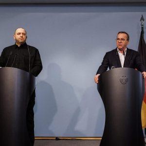Γερμανία: Deal 5 δισ. ευρώ για νέα στρατιωτική βοήθεια στην Ουκρανία