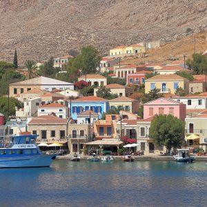 Εξοχικές κατοικίες: Ένα δισ. έριξαν οι ξένοι επενδυτές – Ποια νησιά προτιμούν