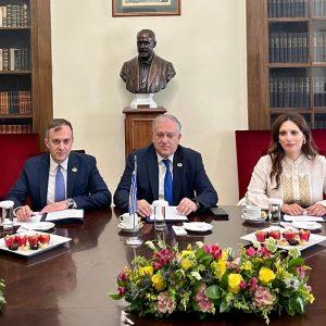 Θεοδωρικάκος: Συνάντηση με Αιγύπτιους ομολόγους του για επενδύσεις σε εμπόριο και βιομηχανία