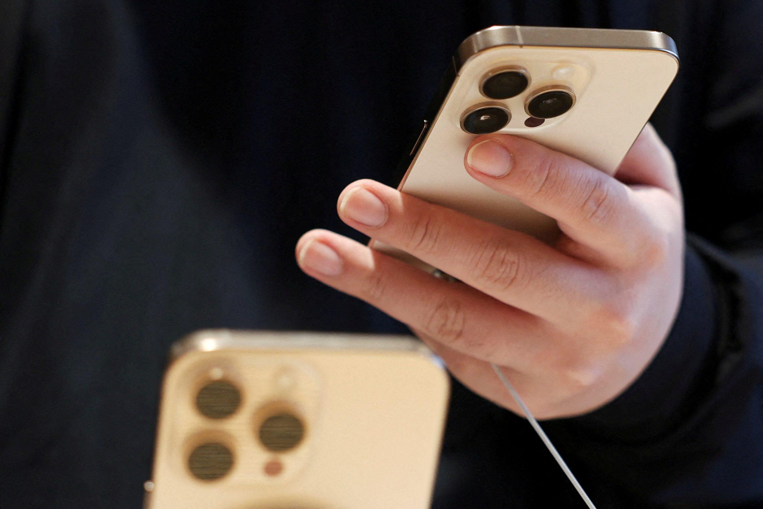 iPhone: Βουτιά εξαγωγών από Κίνα προς ΗΠΑ σε χαμηλό 14 ετών