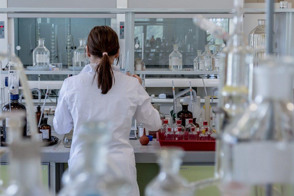 Έρευνα: Η Ευρωπαϊκή Επιτροπή επενδύει 1,25 δισ. ευρώ σε ερευνητές