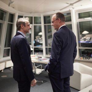 Μητσοτάκη: Η συνάντηση με Μερτς στο Βερολίνο – Τι θα συζητήσουν