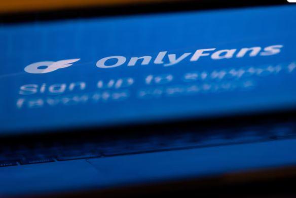 OnlyFans: Σε διαπραγματεύσεις με επενδυτές, προς πώληση έναντι 8 δισ. δολαρίων