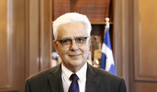 ΟΠΕΚΕΠΕ: Τον δρόμο της εξόδου δείχνει στον πρόεδρο ο Τσιάρας