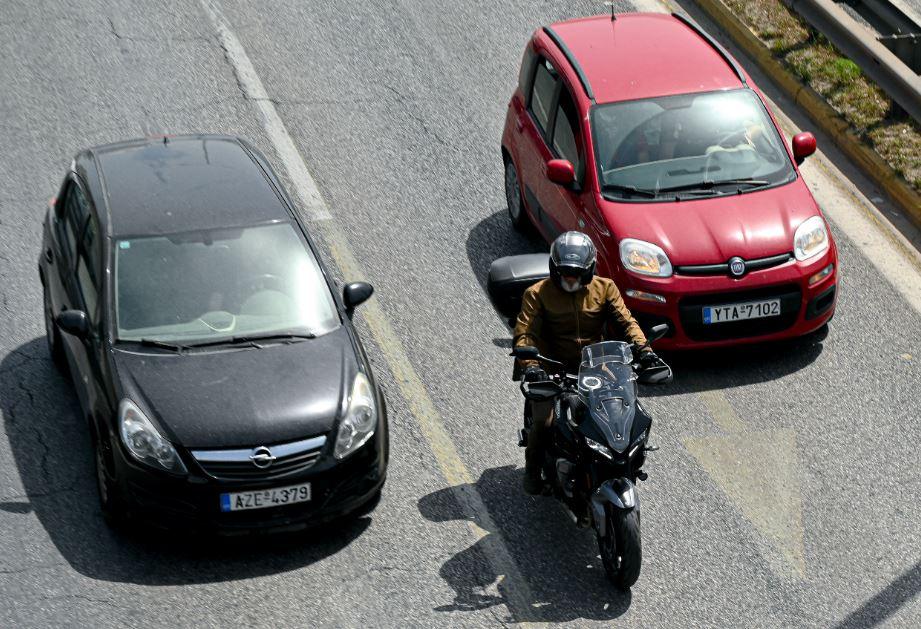 Πωλήσεις αυτοκινήτων: Αύξηση 2,9% στις νέες άδειες τον Απρίλιο – Το top3 των πωλήσεων