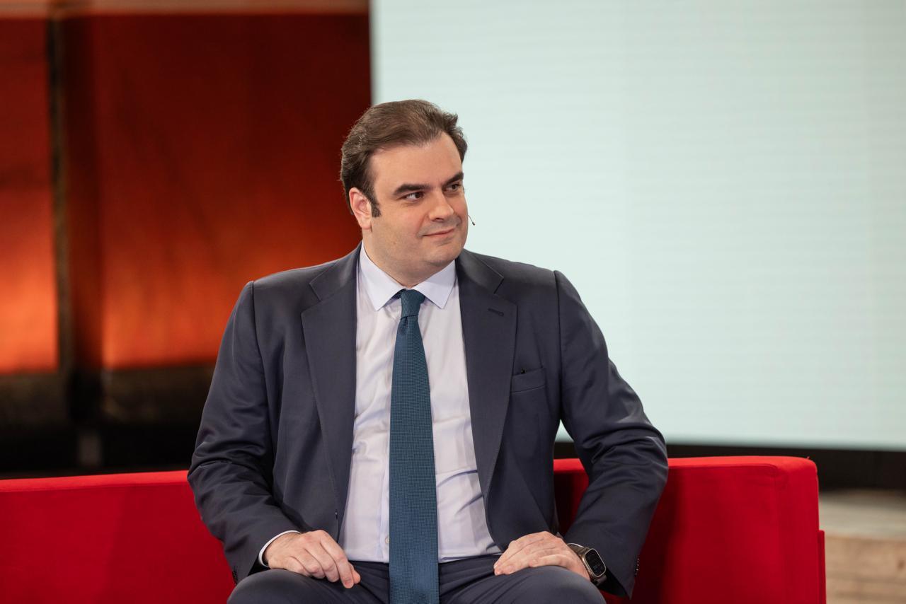 OT FORUM – Πιερρακάκης: Κάτω από το 15% η παραοικονομία στην Ελλάδα – Με έτος βάσης το 2024 θα εφαρμοστεί η ρήτρα διαφυγής