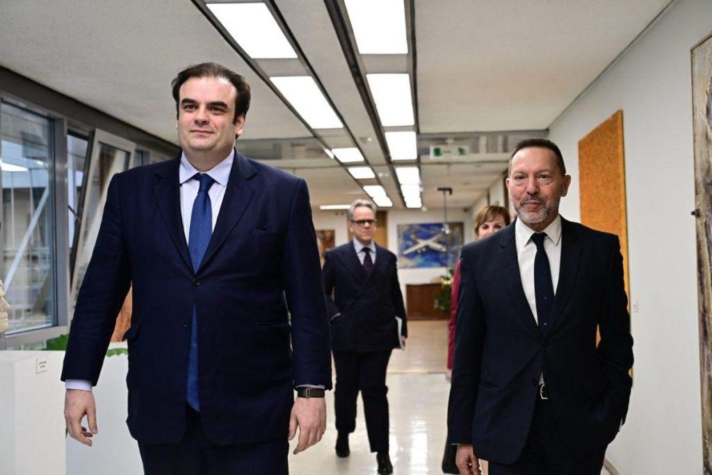 OT FORUM: Messages from Pierrakakis and Stournaras on the Greek Economy
