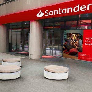 Banco Santander: Πουλάει το 49% των δραστηριοτήτων της στην Πολωνία