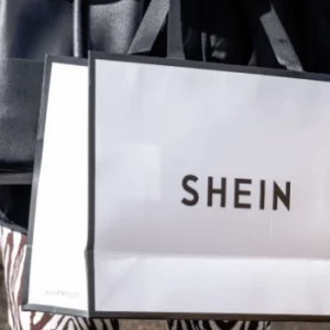Shein: Επεκτείνεται στην Ινδία εν μέσω εμπορικών αναταράξεων