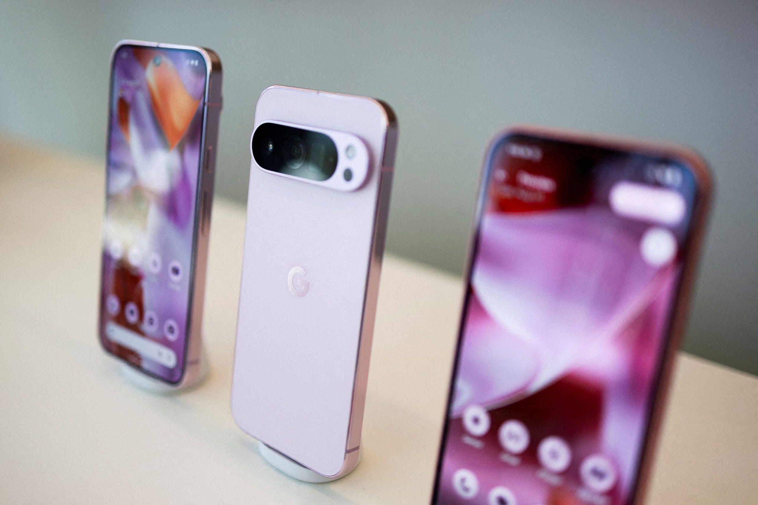 Smartphones: Πλήγμα στις πωλήσεις από τον «ανεμοστρόβιλο αβεβαιότητας» των δασμών