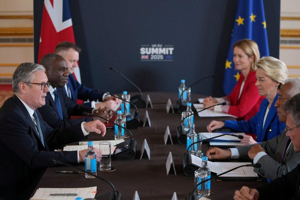 ΕΕ- Βρετανία: Ιστορική προσέγγιση εννιά χρόνια μετά το Brexit
