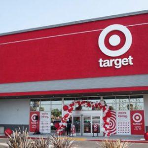 Target: Γιατί αναθεωρεί προς τα κάτω τις προβλέψεις
