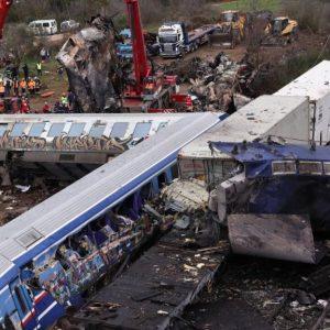 Τέμπη: Στα χέρια του ανακριτή το πόρισμα του ΕΜΠ