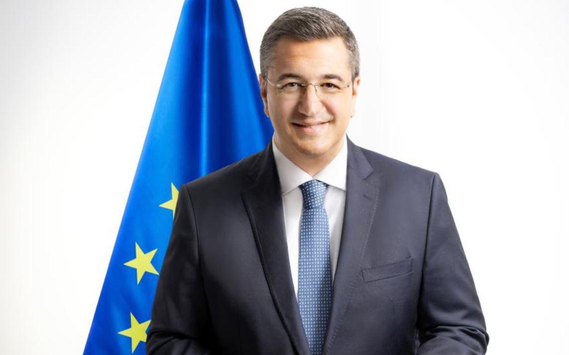 Τζιτζικώστας: Ετοιμάζει στρατηγική για τα λιμάνια και τις υποδομές