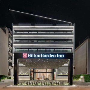 Hilton: Συνεχίζεται η επέλαση στην ελληνική αγορά – Ένα νέο ξενοδοχείο στην Αθήνα και δυο στην Κρήτη