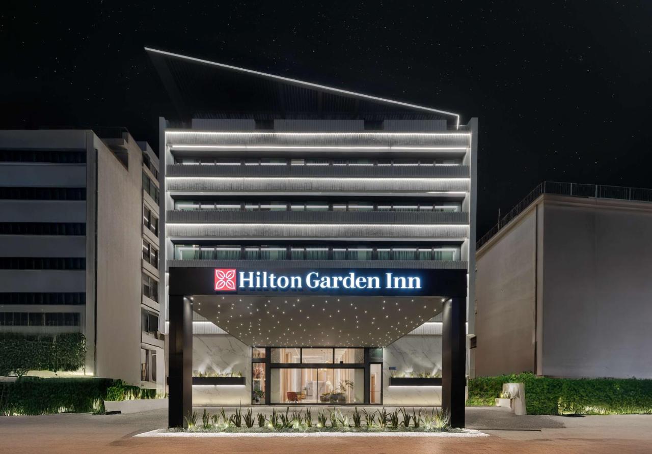 Hilton: Συνεχίζεται η επέλαση στην ελληνική αγορά – Ένα νέο ξενοδοχείο στην Αθήνα και δυο στην Κρήτη