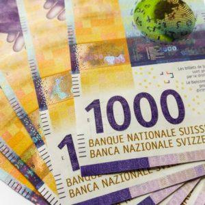 Ελβετικό φράγκο: «Κούρεμα» και μετατροπή σε ευρώ η λύση για τα δάνεια