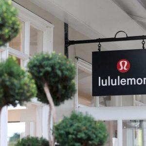 Lululemon: Μήνυση κατά της Costco για απομιμήσεις