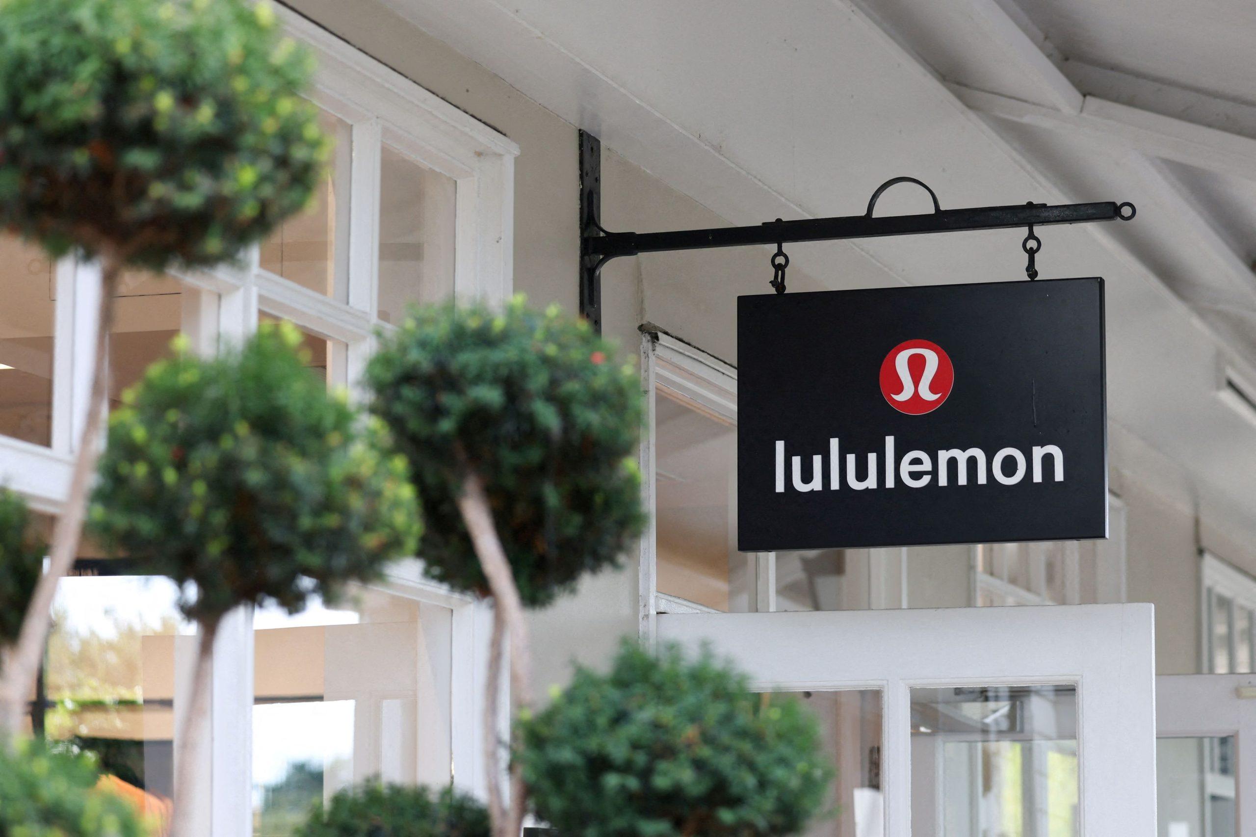 Lululemon: Μήνυση κατά της Costco για απομιμήσεις
