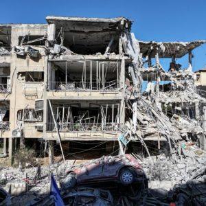 Η επίθεση του Ιράν οδηγεί τον Κόλπο σε πιο ασταθή τροχιά