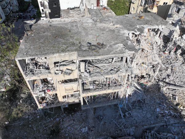 Ισραήλ-Ιράν: Εντείνει τις επιθέσεις και σε άλλους στόχους το Τελ Αβίβ