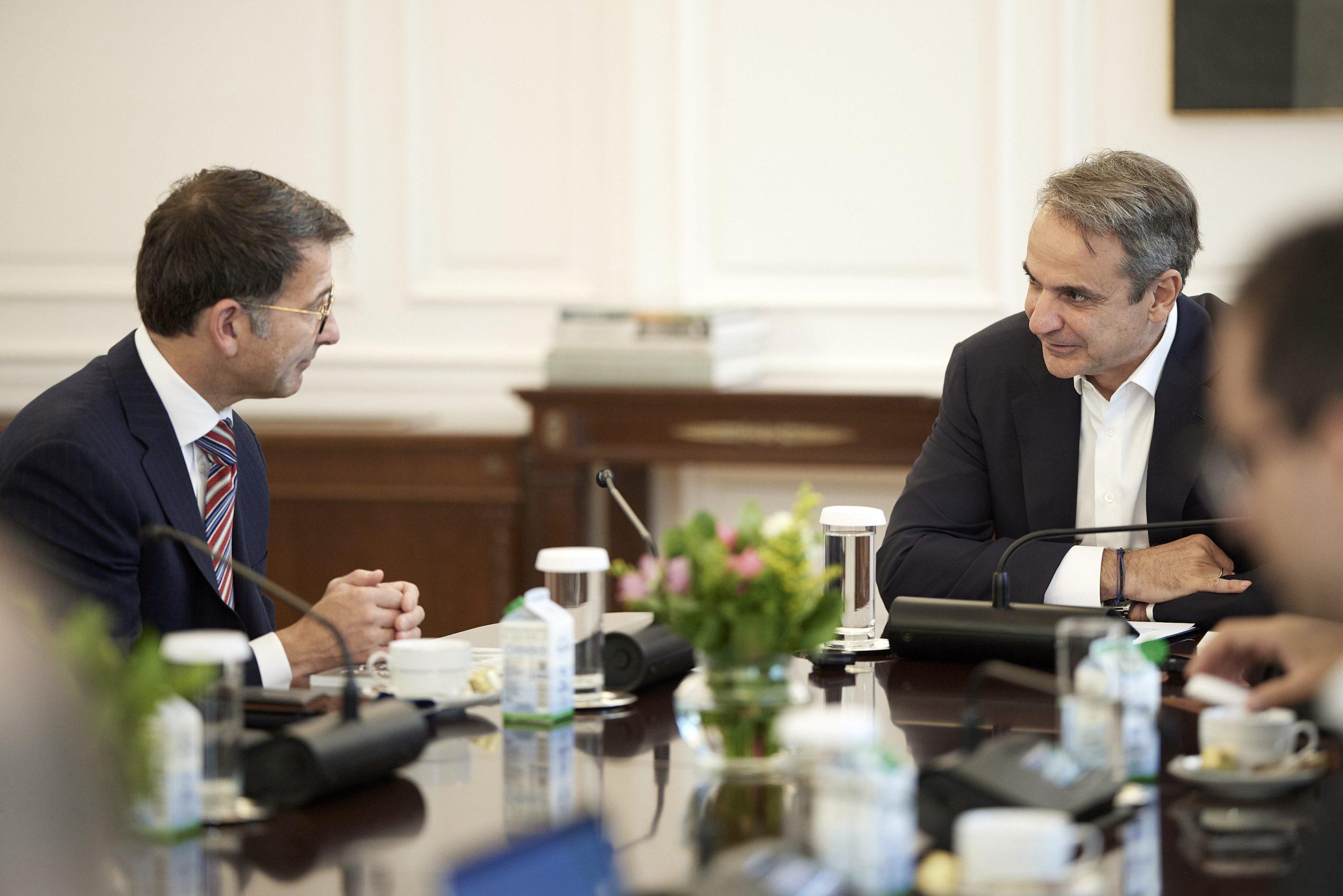Μητσοτάκης: Συνάντηση με τον εκτελεστικό αντιπρόεδρο και CCO της Microsoft