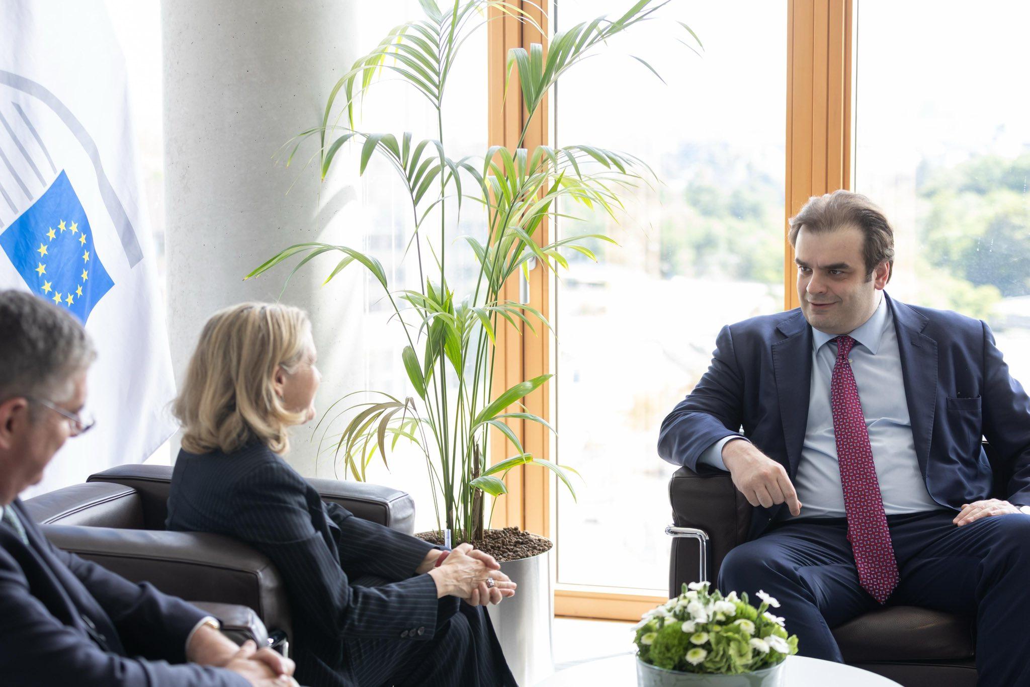 Πιερρακάκης: «Ιστορία επιτυχίας» η παρουσία της ΕΤΕπ στην Ελλάδα