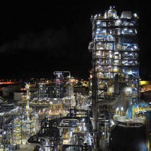 AXIA – Alpha Finance: Ισχυρό το 4ο τρίμηνο 2025 της HELLENiQ ENERGY, με ώθηση από τη διύλιση