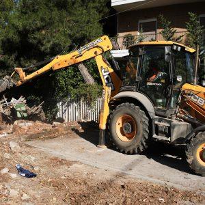 Δήμος Αθηναίων: Ξεκίνησαν κατεδαφίσεις κτιρίων σε 21 περιοχές