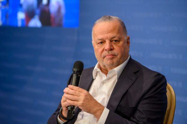 Ευάγγελος Μυτιληναίος: ««Κάνουμε όσα λέμε» – Το μήνυμα ενόψει LSE