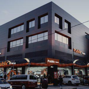 Public: Τρία νέα καταστήματα εντός του 2025