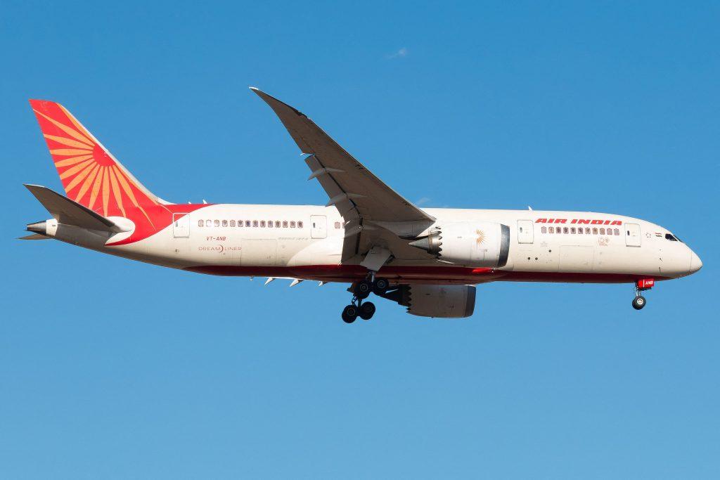 Air India: Το αεροπλάνο που έπεσε είχε κινητήρες με «καθαρό ιστορικό»