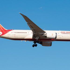 Air India: Το αεροπλάνο που έπεσε είχε κινητήρες με «καθαρό ιστορικό»