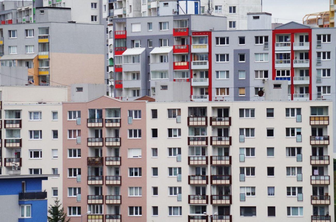 Eurobarometer: Greeks Say Affordable Housing a ‘Burning’ Issue