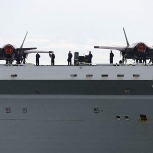 Τραμπ: Επιλέγει drones και πυραύλους, έναντι F-35 – Τι ζητά για τις αμυντικές δαπάνες
