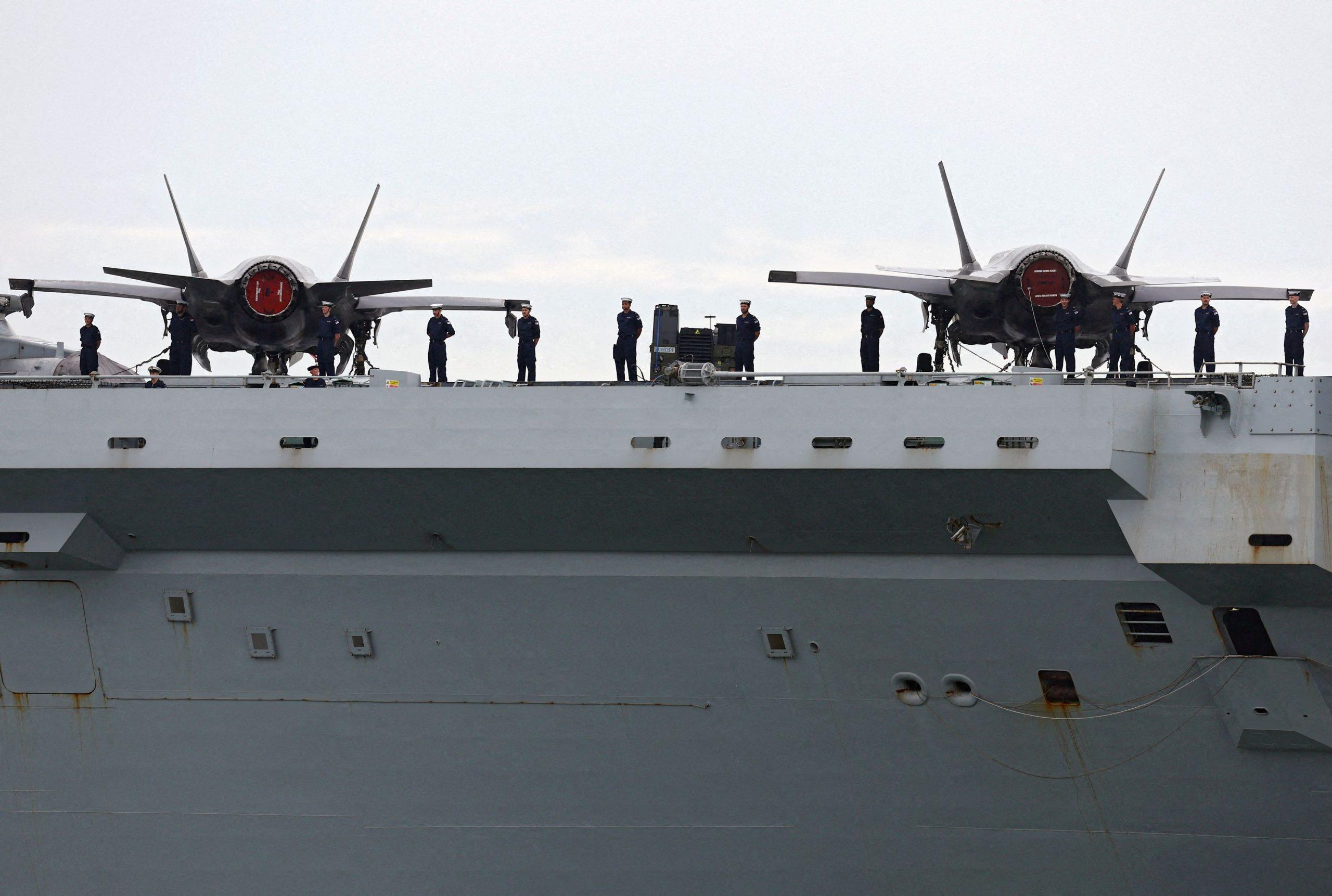 Τραμπ: Επιλέγει drones και πυραύλους, έναντι F-35 – Τι ζητά για τις αμυντικές δαπάνες