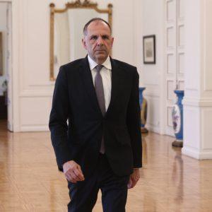 Γεραπετρίτης: Στο Κάιρο για να ξεπεραστεί ο σκόπελος της δικαστικής απόφασης – Τα αγκάθια