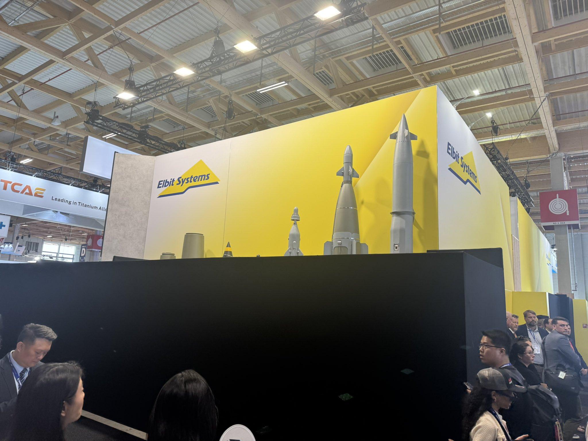Paris Air Show: Οι Γάλλοι όρθωσαν… τοίχο σε επιθετικά όπλα – εκθέματα του Ισραήλ