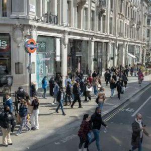 Oxford Street: Πεζόδρομος το εμπορικό κέντρο του Λονδίνου