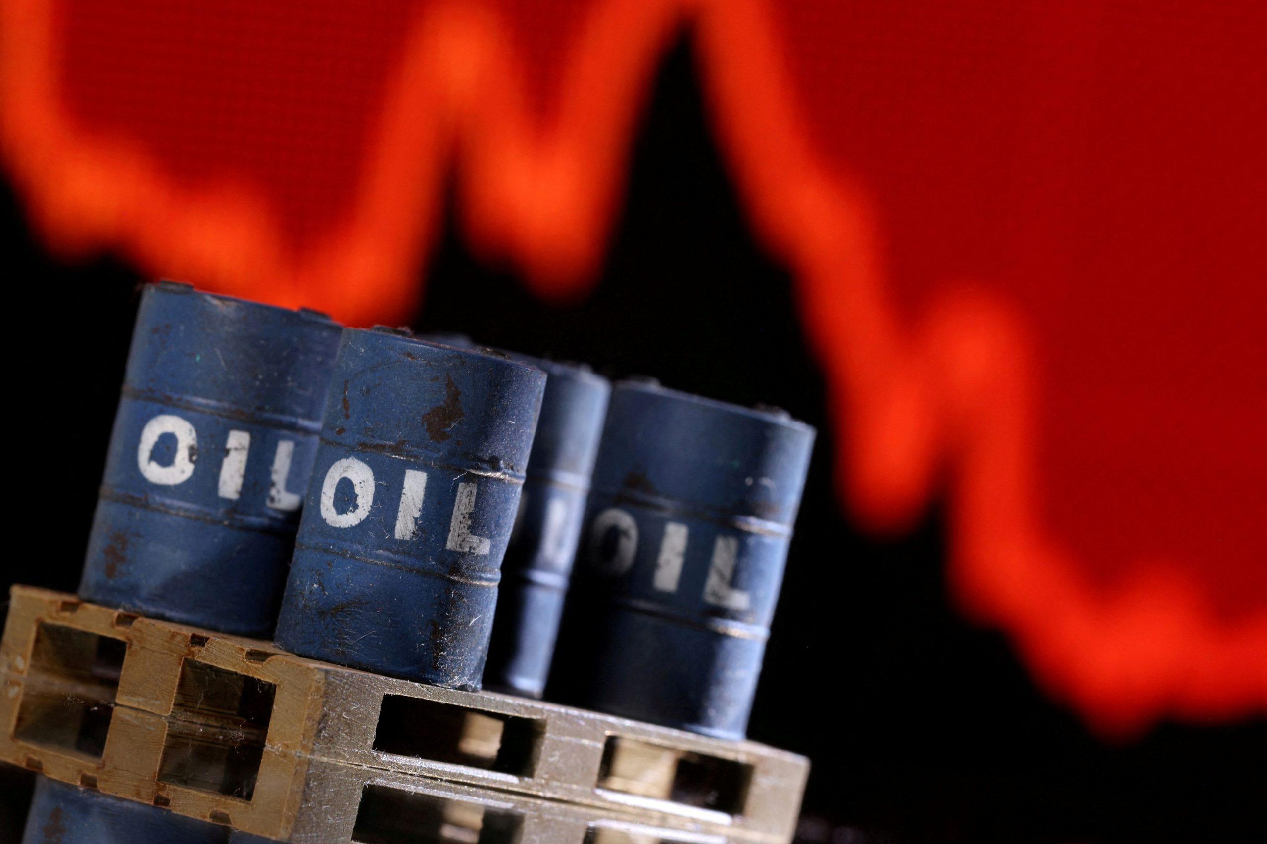 Πετρέλαιο: Ο Τραμπ προειδοποιεί να μην αυξηθούν οι τιμές μετά την επίθεση στο Ιράν