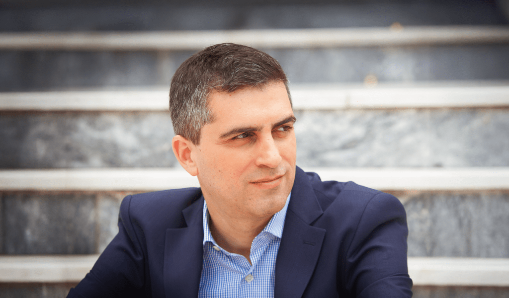 Δήμας: Βελτιώνονται οι υποδομές και υπηρεσίες των αεροδρομίων