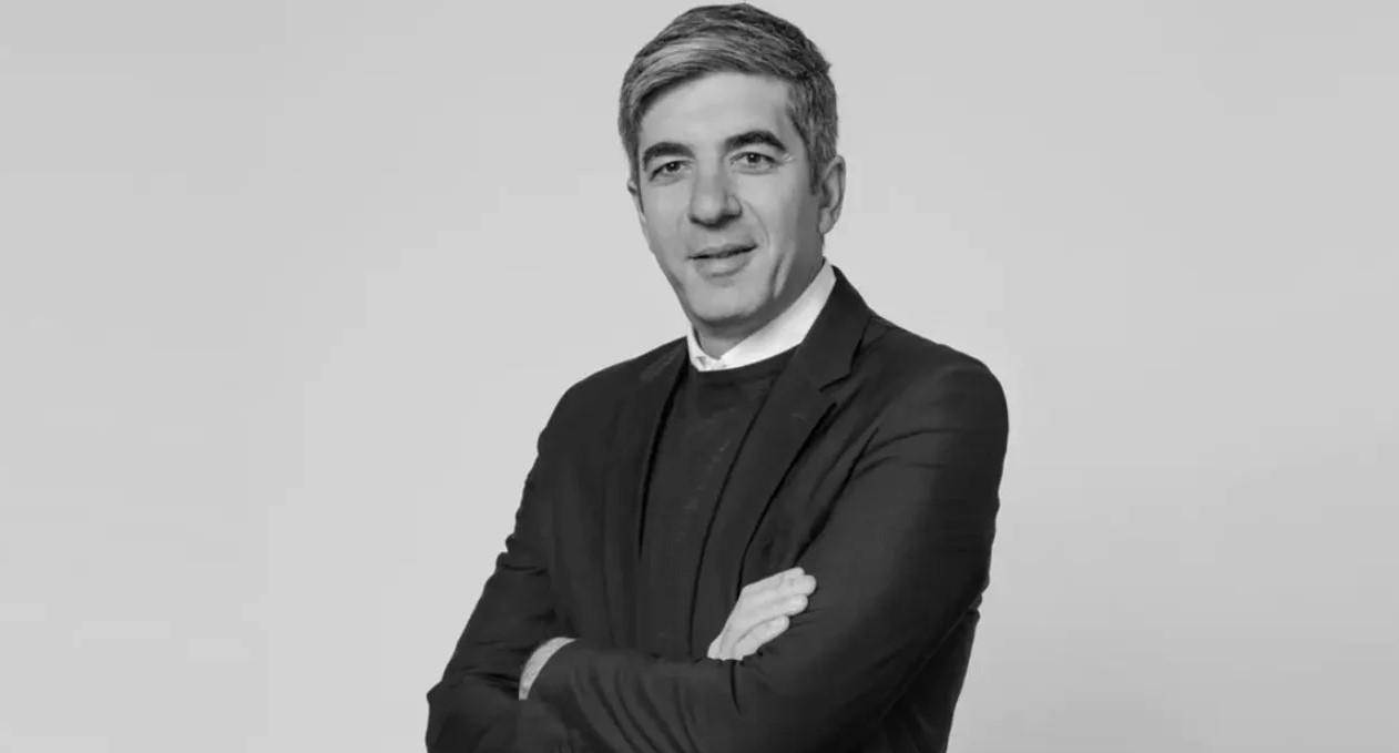 Prada: Μετά το συναινετικό διαζύγιο στον οίκο – Το πλάνο που δεν εφαρμόστηκε