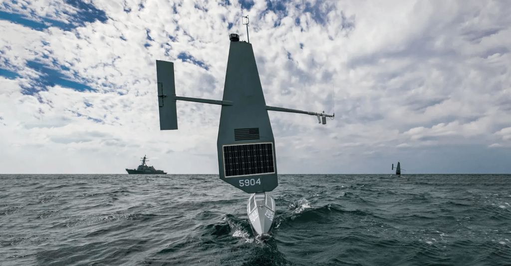 Δανία: Αναπτύσσει πλωτά drones στη Βαλτική για την προστασία καλωδίων